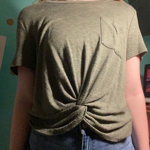 Casual dark green tee!!